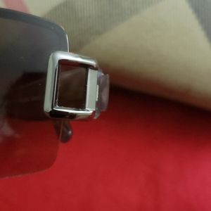 burberry clip on sunglasses